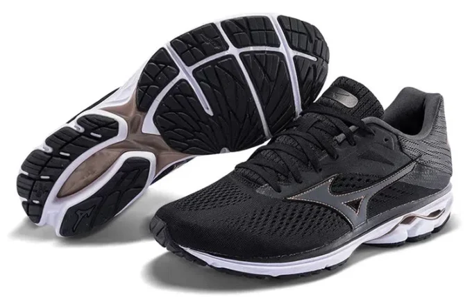 Mizuno Wave Rider 23 “Zwart”