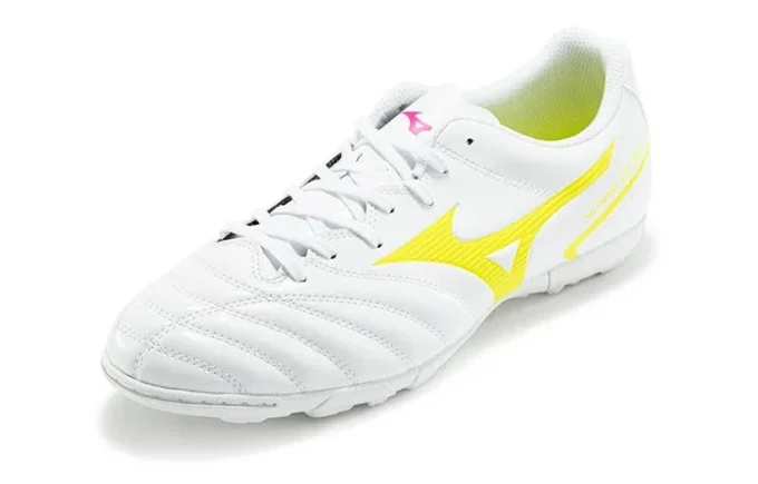 Monarcida Neoii voetbalschoenen wit