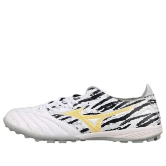 morelia neo 3 wit zwart 1 330x330 - Morelia Neo 3 "Wit Zwart"