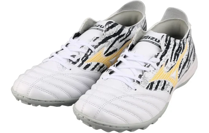 Morelia Neo 3 “Wit Zwart”