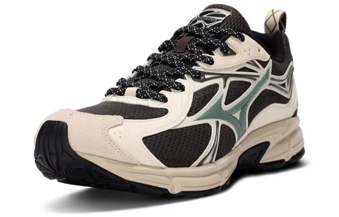 Wave Rider 10 “Bamboo White”