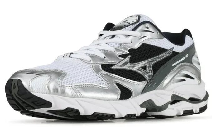 Wave Rider 10 “Wit Zwart Zilver”