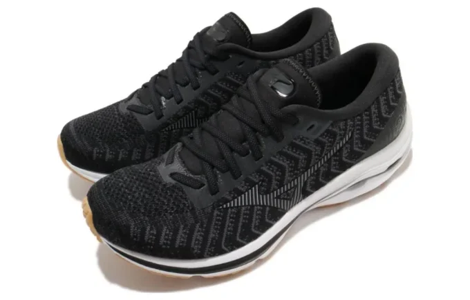 Wave Rider 24 Waveknit Super Wide “Zwart”