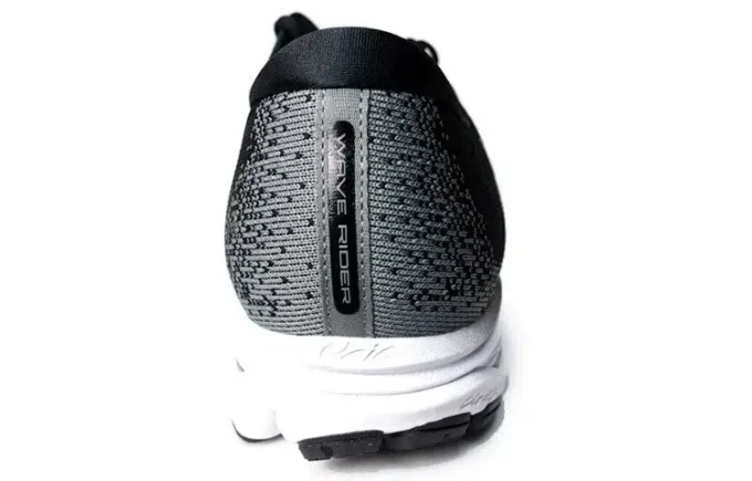 Wave Rider Waveknit 3 “Zwart Wit”